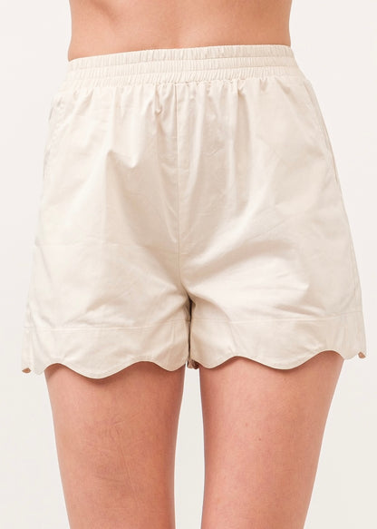 Country Club Scalloped Shorts - Cream