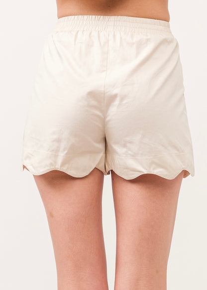 Country Club Scalloped Shorts - Cream